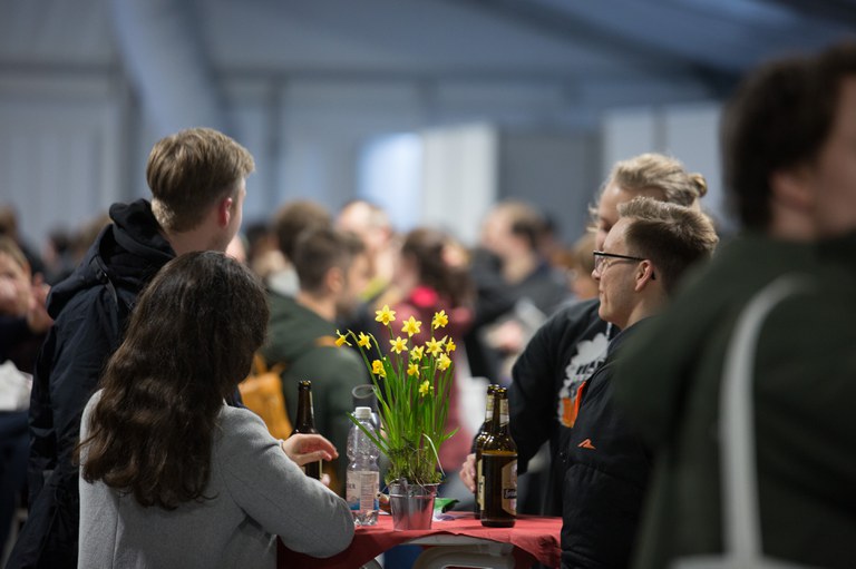 Begrüßungsabend auf der DPG-Frühjahrstagung der SMuK in Dresden 2023 // Welcome Evening at the DPG Spring Meeting of the SMuK in Dresden 2023 (© DPG / Daab)